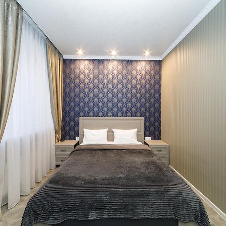 L.O.Y Family Hotel Dnipro Ngoại thất bức ảnh