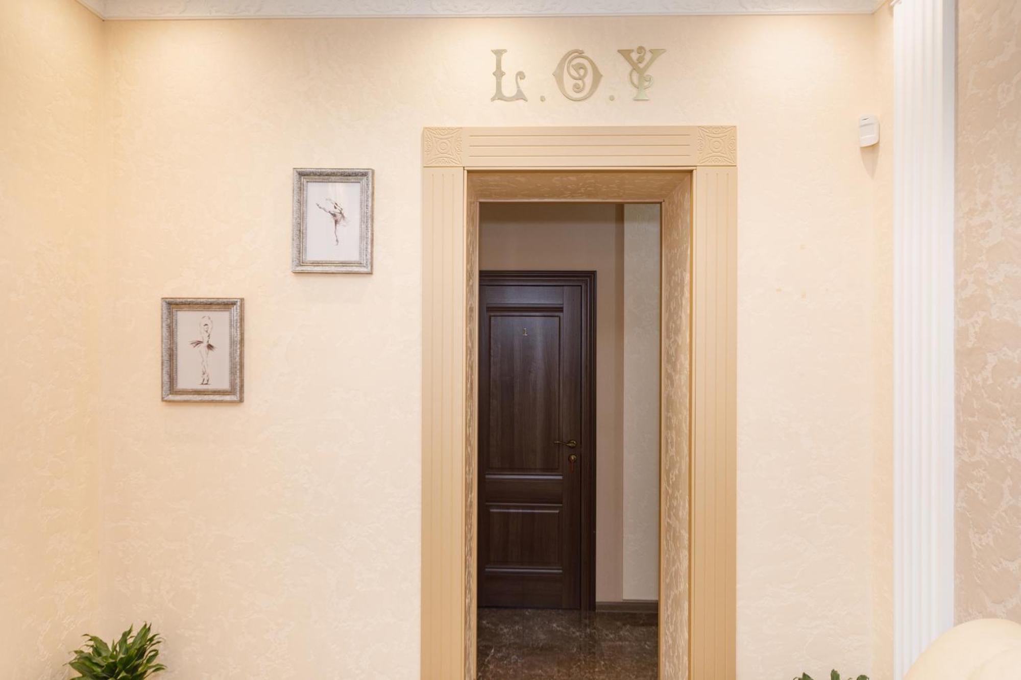 L.O.Y Family Hotel Dnipro Ngoại thất bức ảnh