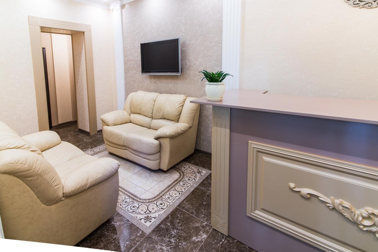L.O.Y Family Hotel Dnipro Ngoại thất bức ảnh