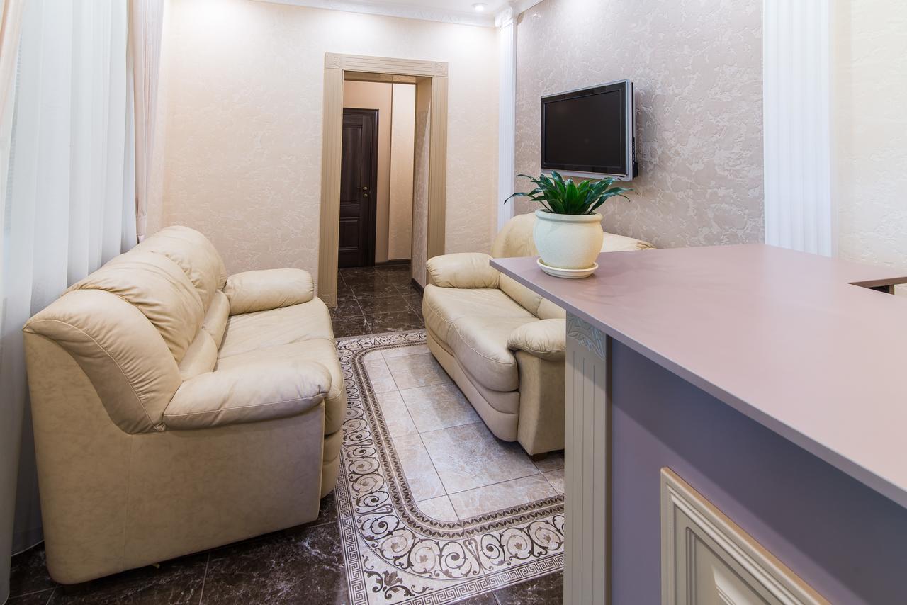 L.O.Y Family Hotel Dnipro Ngoại thất bức ảnh