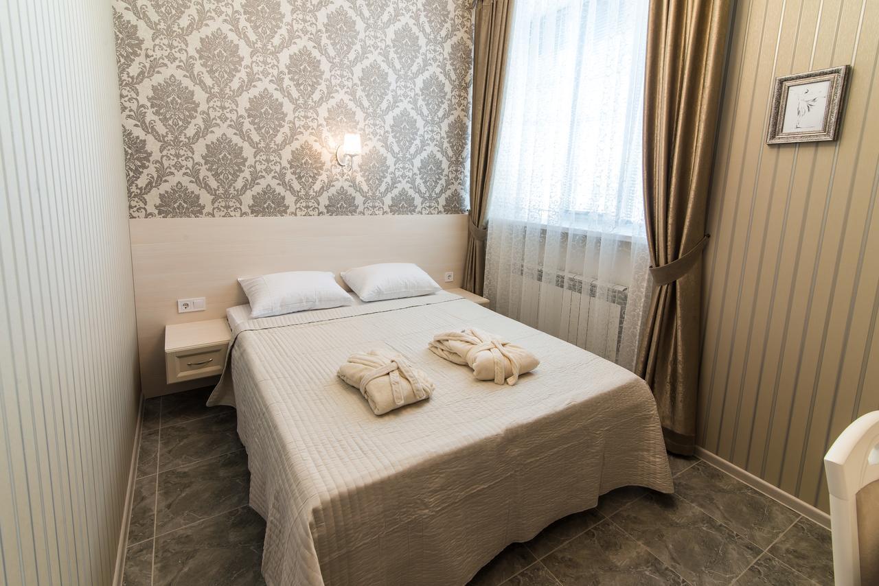 L.O.Y Family Hotel Dnipro Ngoại thất bức ảnh