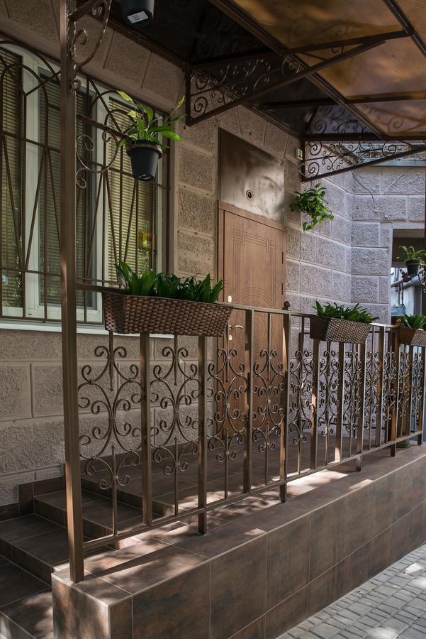 L.O.Y Family Hotel Dnipro Ngoại thất bức ảnh